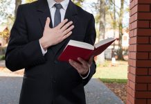 DËSHMITARËT E JEHOVAIT – Kush janë, çka besojnë dhe misioni i tyre